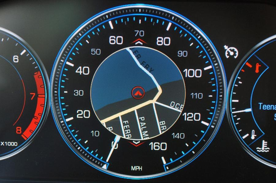  Cadillac XTS 2013 года  (фото 25 из 137)